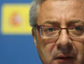 Micheletti desmiente acuerdo para el retorno de Zelaya