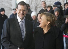 Rajoy y Merkel al abordaje: reunión en 'alta mar' para analizar la situación en la zona euro