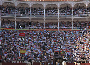 La rebaja de las entradas llevó a un 15% más de público, jóvenes incluidos, en los primeros festejos de Las Ventas