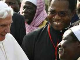 Aguirre recorta el presupuesto a la universidad, pero no a los 'profes'