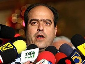 Detenido funcionario del Consulado de Colombia