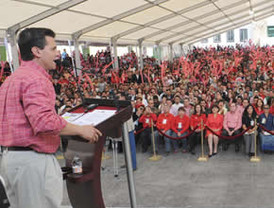 Trabajar al unísono para materializar la obra pública, Enrique Peña Nieto