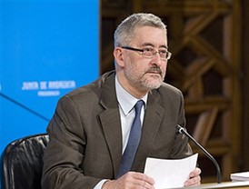 Avila afirma que es 'previsible' la adaptación de la Ley de Cajas de Ahorro a la Lorca por decreto ley