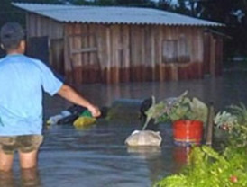 Torrenciales lluvias ponen al país en emergencia