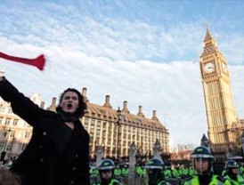 El Ibex encadena su tercera subida con un repunte del 0,97%