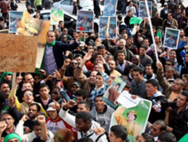 Comités libios amenazan a manifestantes
