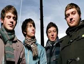 Arctic Monkeys prepara nuevo disco de rock alternativo