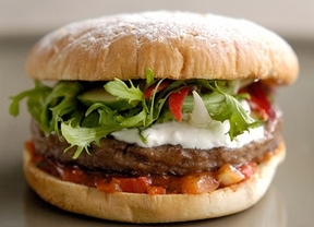 Crean la primera hamburguesa artificial del mundo