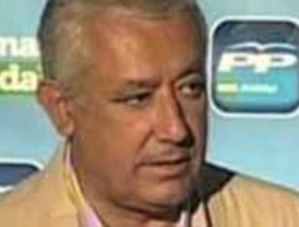 El padre de Michael ve una mina de oro en… ¿los Jackson Three?