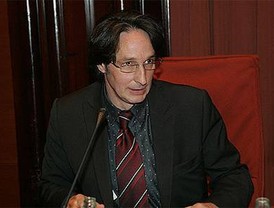 Los empleados de Acciona se quitan la corbata en verano para ahorrar energía