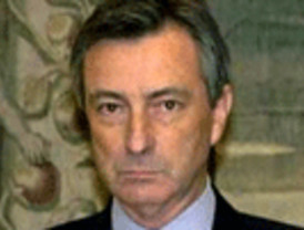 La ‘ficha’ que consta en Exteriores del secretario de Comunicación de la CEP