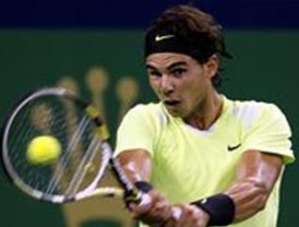 En el último minuto y de penalti discutible, los 'yogurines' gijoneses derrotan al Depor (2-1)