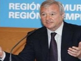 Valcárcel asegura que la idea de un nuevo PHN no es suya, sino de Cospedal