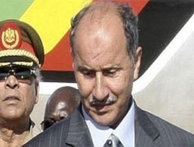 Ex ministro libio rechaza negociar con Gadafi