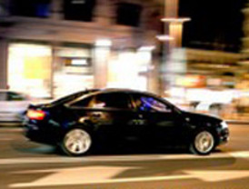 Un tren Alvia frena de urgencia en el paso a nivel de Esquíroz y evita un choque con un autobús escolar