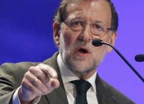 Rajoy advierte de que una victoria del PSOE podría 'arruinar' la salida de la crisis para España