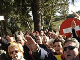 20-N: tensión e insultos sin incidentes en el Valle de los Caídos