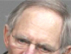 El ministro alemán de Finanzas alerta de que el euro está 'en juego'