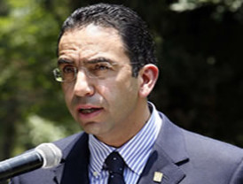 Otegi sigue el guión y defiende la 'lista-señuelo' de Batasuna