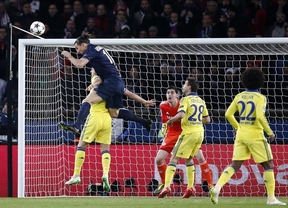 Champions: el Chelsea de Mou se sale con la suya en París ante el PSG (1-1), y  Shakhtar y Bayern empatan a nada (0-0)
