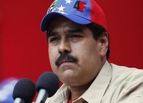 Maduro promete "una oposición de lucha de calle" si pierde las elecciones