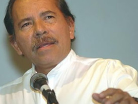 La pelea de los números dos