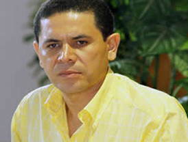 PSOE-A pide a Arenas que deje de preocuparse de la candidatura de Griñán