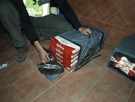 Incautadas 30.000 cajetillas de tabaco de contrabando en Utrera y Paradas
