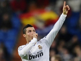 El hijo de Cristiano Ronaldo ya anima a su padre desde la grada