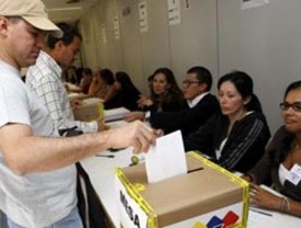 No solo Chávez ‘acoge’ etarras