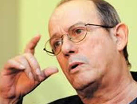 El rey de Marruecos recibe a Rubalcaba en su visita para zanjar la crisis fronteriza