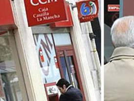 Los líderes europeos buscan soluciones para la crisis bancaria y la del automóvil