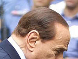 Oliart defiende que RTVE ha hecho un 'intenso seguimiento' a los ERE, con dos horas y media de noticias en 2011