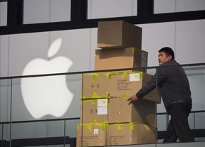 Sólo Amazon ganó a Apple en ventas online en 2013