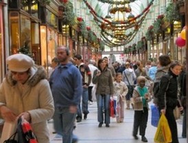 El 40% de las empresas y familias andaluzas cree que la crisis ha tocado fondo