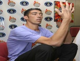 El segundo preso de Guantánamo, un ciudadano yemení, llega a España