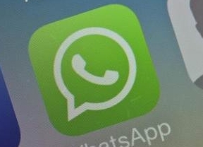 WhatsApp estrena doble 'check' en grupos y el pie de foto gracias a una nueva actualización