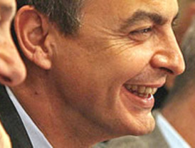 El 'rubalcabazo' de Zapatero surte efecto: el PSOE recorta distancias en los sondeos