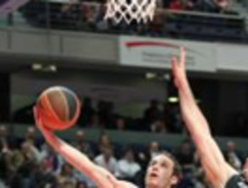 Caja Laboral sufre mucho para derrotar al Bizkaia Bilbao (76-74)