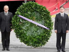 Peña Nieto, contenderá con Cordero o Lujambio y Ebrard y AMLO