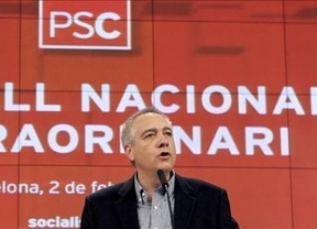 Nuevo motivo de 'quiebra' entre el PSC y el PSOE: Pere Navarro pide la abdicación del Rey