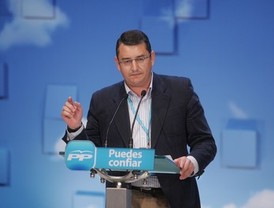 Para Sanz una 'trama' como la de los ERE 'sólo se puede explicar' estando Zarrías, Chaves y Griñán