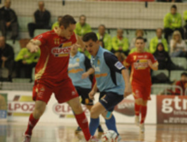 Tras la victoria en Liga, El Pozo Murcia ya piensa en Europa (5-2)