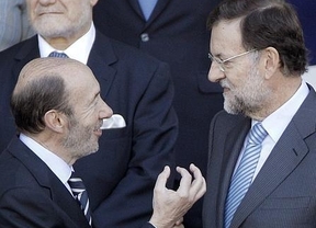 La reforma laboral 'planeará' sobre la cita de Rajoy y Rubalcaba en Moncloa