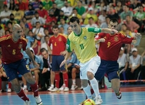 Mundial de fútbol sala: sigue la maldición contra Brasil, que marcó en el último suspiro (3-2)