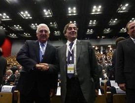 Herrero acepta la vicepresidencia de la CEOE tras refrendarlo la asamblea