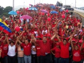 Bachelet condena el bloqueo y receta más comercio con Cuba