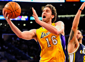Los Angeles Lakers, con Bryant y Gasol rindiendo a tope, siguen su racha de victorias: 99-83 a los Suns