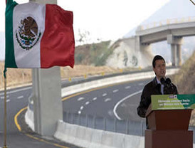 Infraestructura carretera es prioridad del gobierno para impulsar la competitividad  y el crecimiento económico