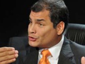 Presidente Correa insta a opositores a no bloquear el derecho a la consulta popular